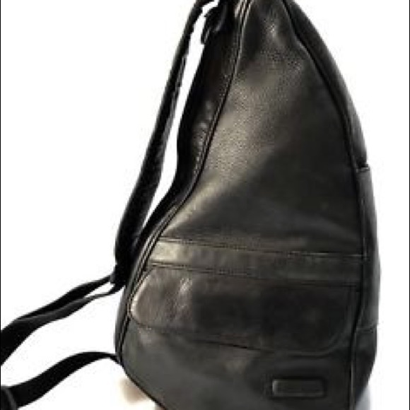 L.L. Bean Handbags - 🎉L.L. Bean Ameribag Sling Healthy Backpack EUC❤️